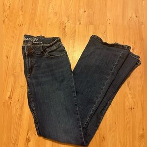 Women’s Boot Cut Wranglers size 2/34, low waisted.